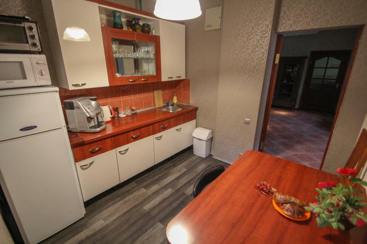 Ļeņina apartamenti Riga Bagian luar foto